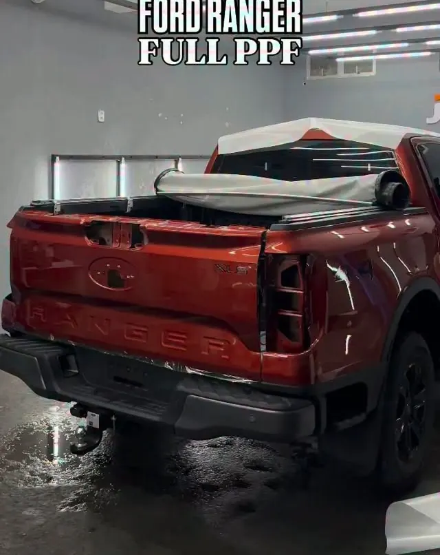 Ford Ranger vermelha com PPF